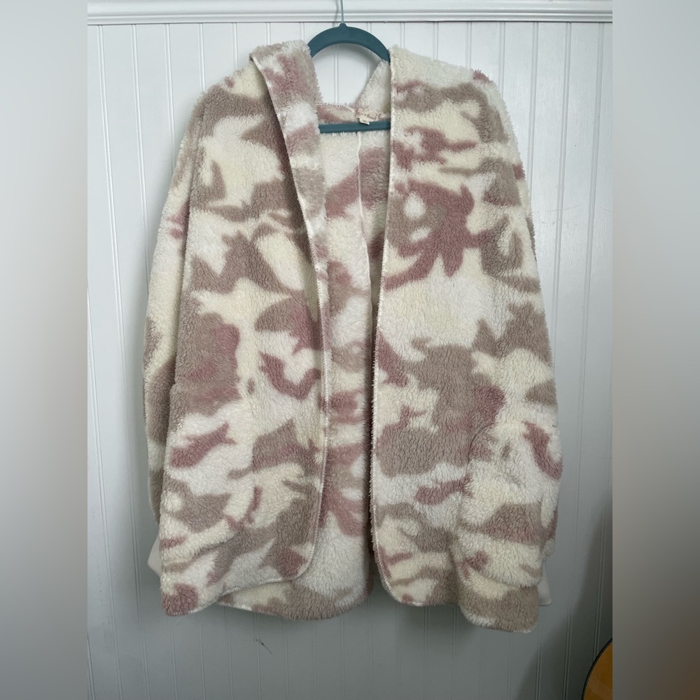 Camo Shacket with pockets and hood